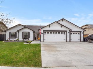 5808 Middle Fork St, Pasco, WA 99301