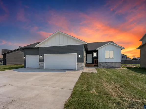 6400 S Dublin Ave, Sioux Falls, SD 57106
