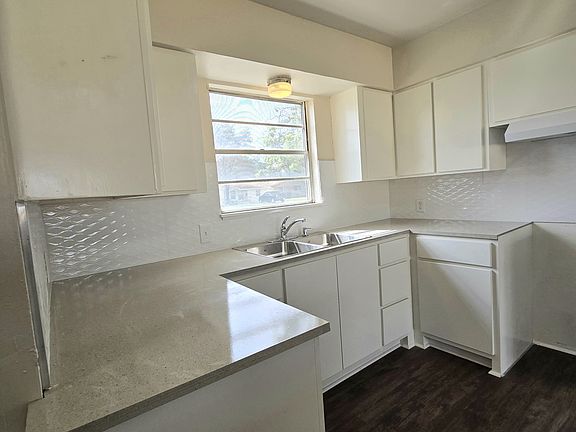 4th image of 4416 32nd St
