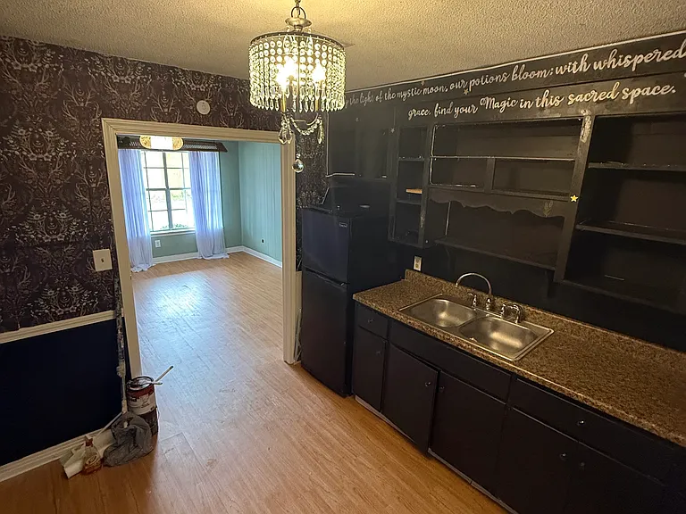 1495 Creighton Rd #B — Photo 6