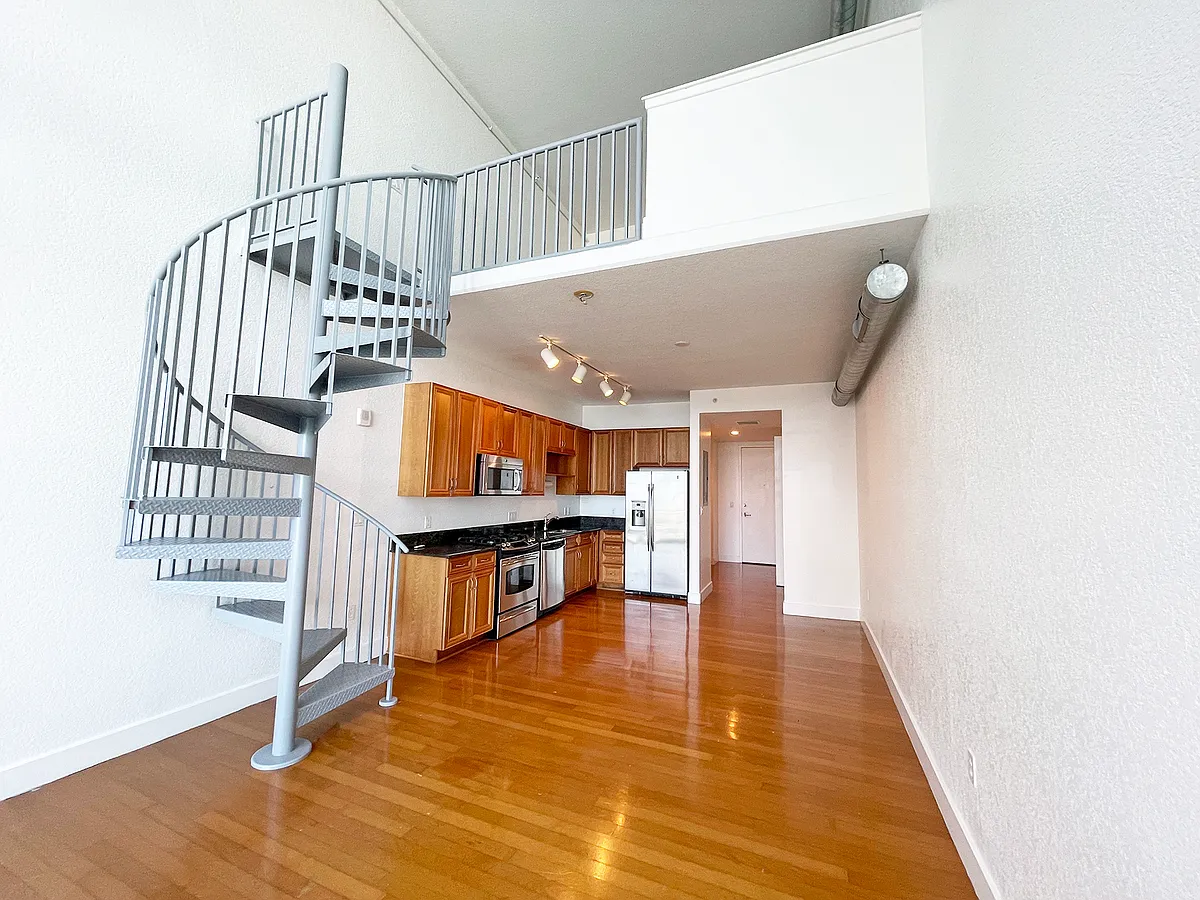 Building Photo - 150 E Robinson St #1025