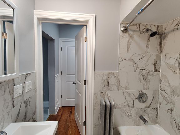 5th image of 1701 W Albion Ave APT 1N