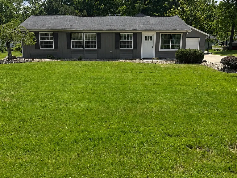 7748 Crestwood Ln — Photo 6