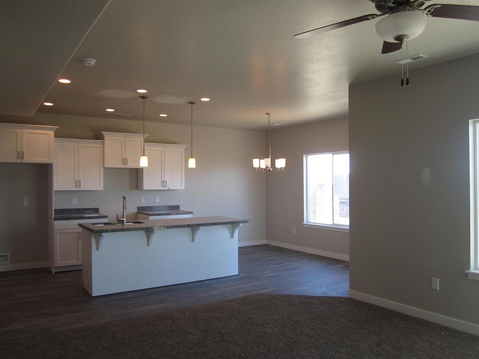 2nd image of 11893 S Rushmore Park Ln