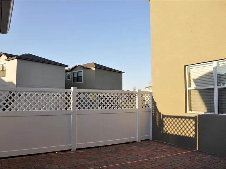 7612 Fairgrove Ave — Photo 27