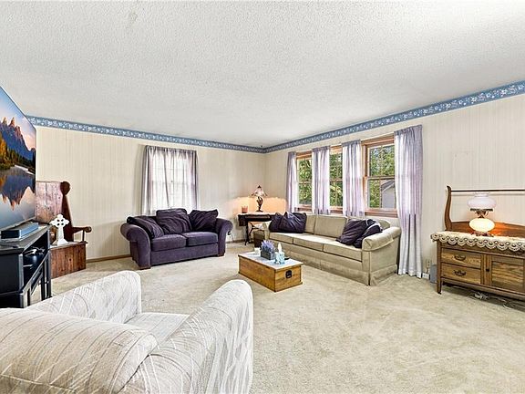 3rd image of 5207 Spring Ave