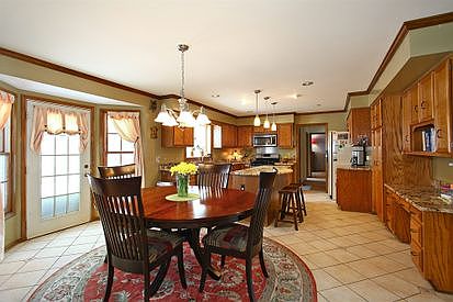 4th image of 541 Norcross Dr