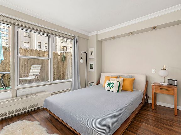 4th image of 370 E 76th St APT B207