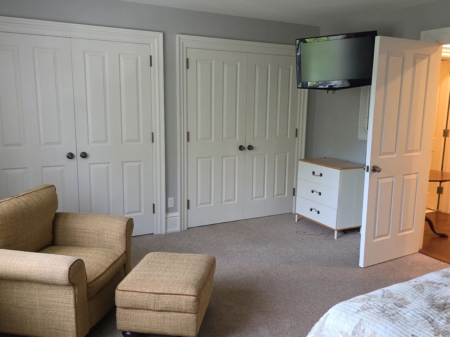 Water Mill Apartment on Beautiful Estate, 11 Month Rental — Photo 2
