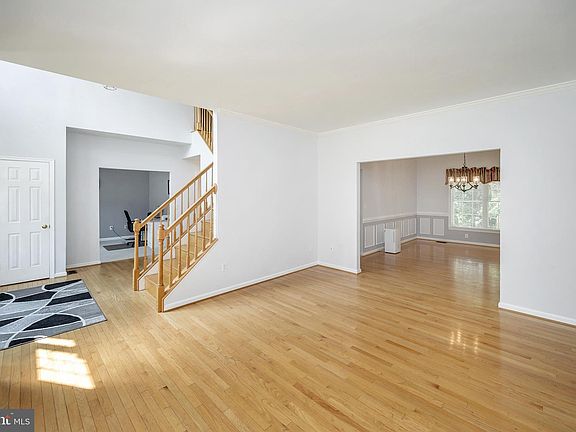 5th image of 9908 Ashmeade Ct
