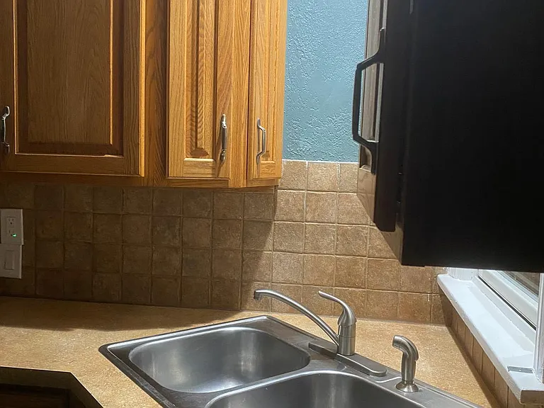 2475 Triplett Blvd — Photo 10