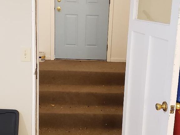 2nd image of 719 Sommerville St S #B