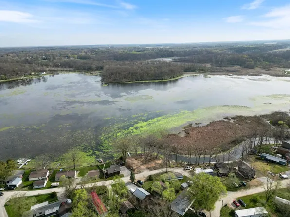 36 Ems W23b Ln, North Webster, IN 46555