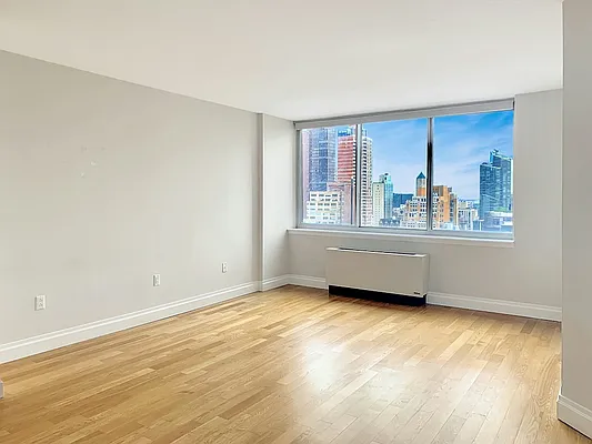 776 Sixth Avenue #9N
