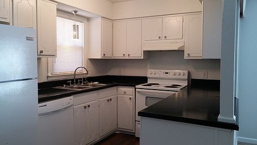 4th image of 1711 Palmer St APT E