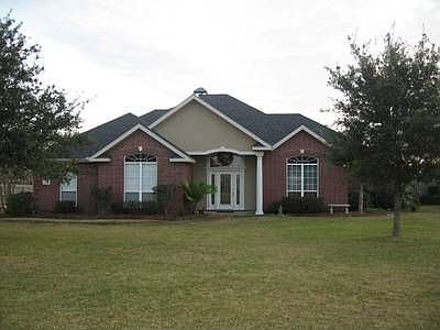 1st image of 1121 Oakleaf Ln