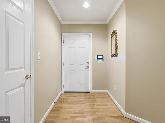 5th image of 661 Straffan Dr Unit 102