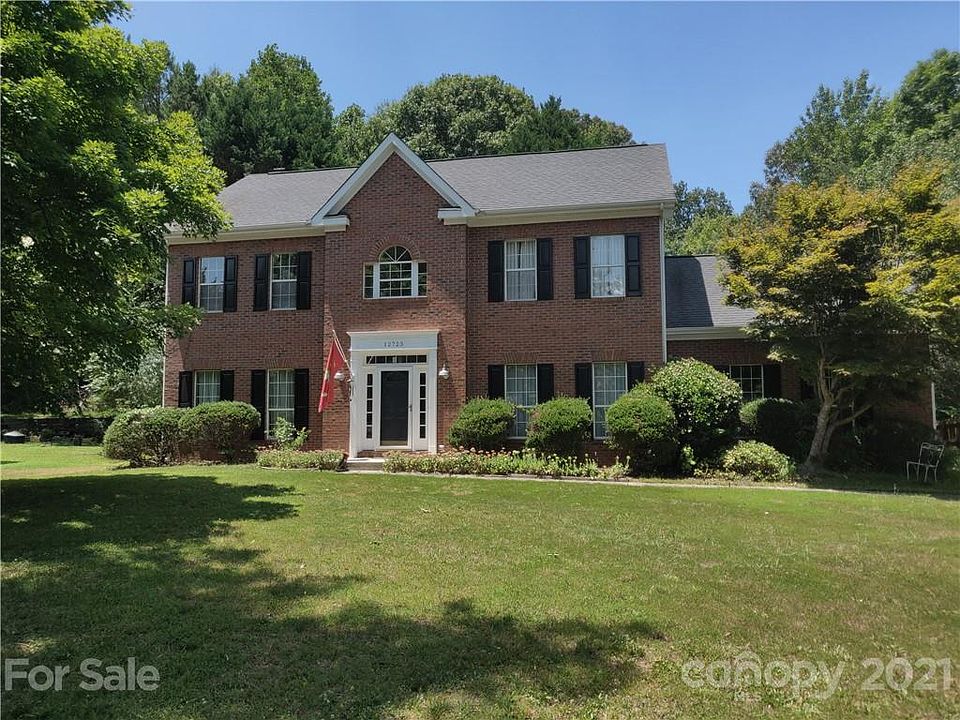 home pineville nc