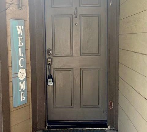 2nd image of 10114 Jamestown St