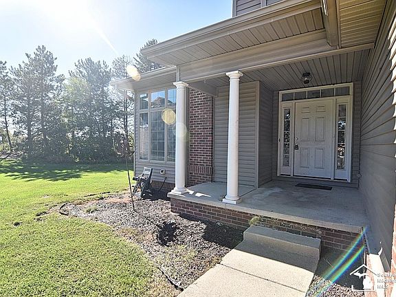 3rd image of 108 Raisin Cir