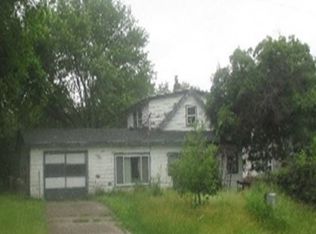 5303 Peloquin Ave NW, Annandale, MN 55302