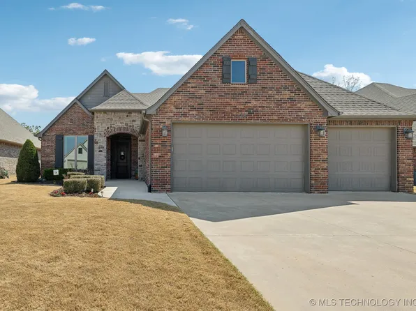 3805 S Dogwood Blvd, Broken Arrow, OK 74011