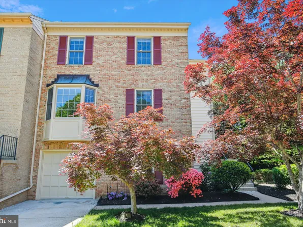 4648 Luxberry Dr, Fairfax, VA 22032