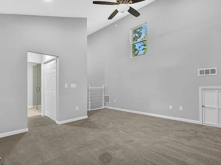 1080 Westmont Rd SW — Photo 13