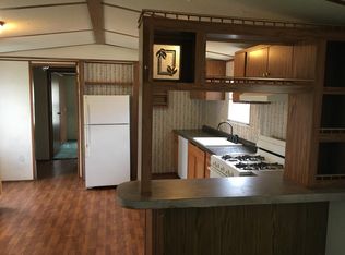 43 White Oak Dr, Wood River, IL 62095