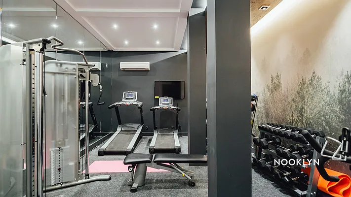 Rented by Nooklyn NYC LLC | media 32