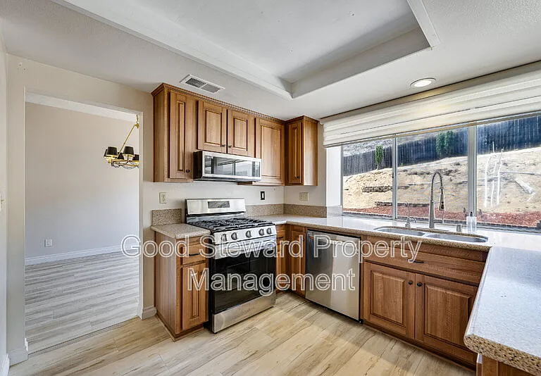 734 Morita Dr — Photo 8
