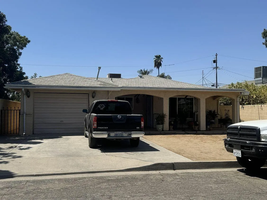 920 Sierra St photo 1