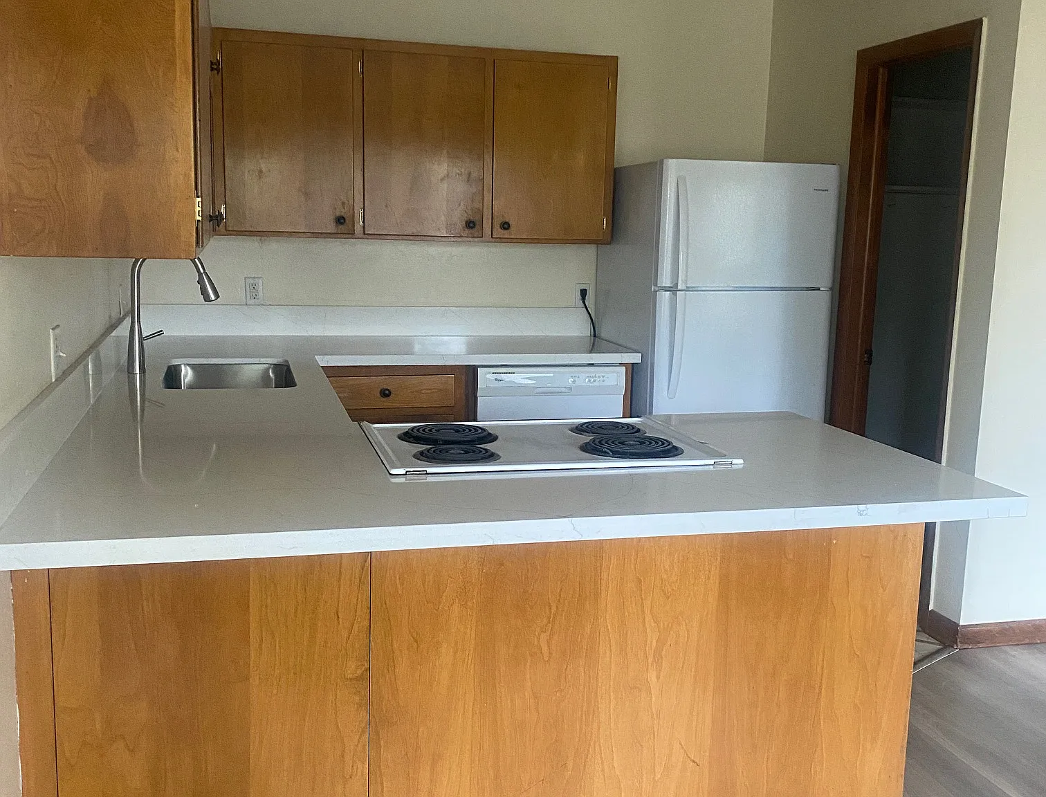 2 bed, 950 sqft, $1,395 — Photo 4