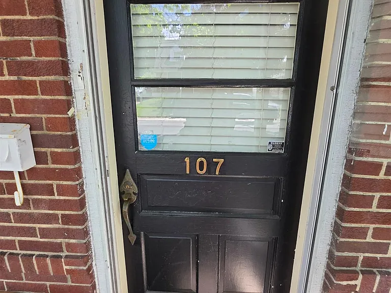109 Virginia St — Photo 19