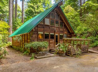32000 Forest Ln, Fort Bragg, CA 95437