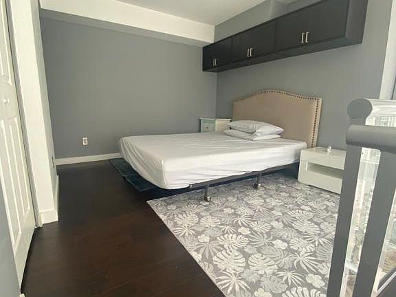 5th image of 933 Seymour St Penthouse 5