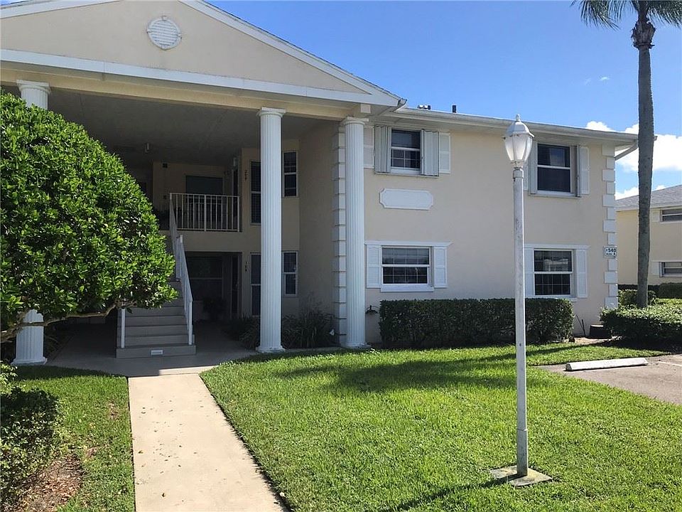 1st image of 540 Grove Isle Cir APT 209