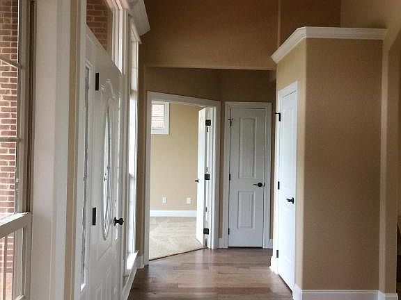 5th image of 425 Savannah Village Dr