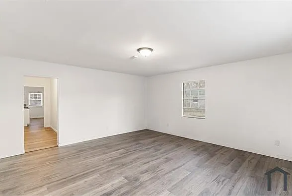 9746 Diamond Dr — Photo 5