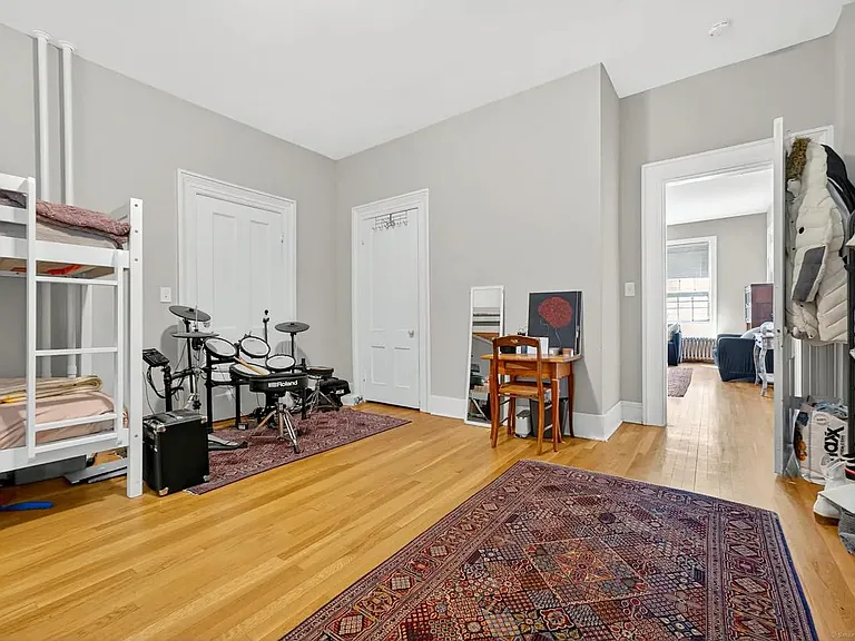 319 Main St #1 — Photo 8