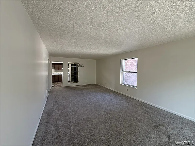 4547 Chestnut Ridge Rd #208B — Photo 3