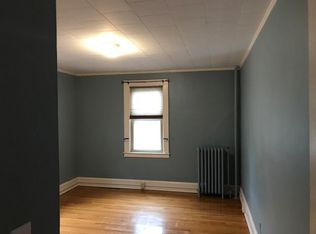 18 Robin Rd APT 4, West Hartford, CT 06119