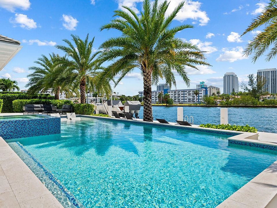 2nd image of 520 Intracoastal Drive