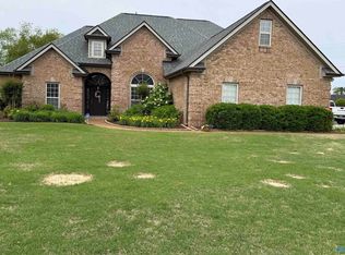 25166 Castlebury Dr, Athens, AL 35613