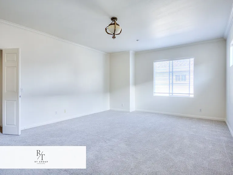 515 Florence Ave — Photo 29