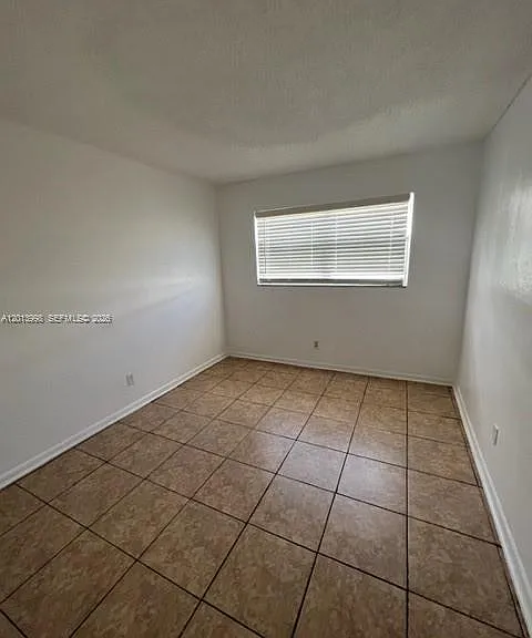 15153 NE 6th Ave #10 — Photo 13