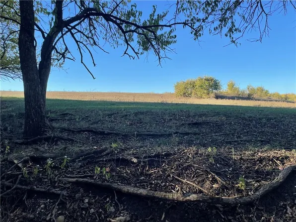 819 SW Highway 13 Hwy, Leeton, MO 64761
