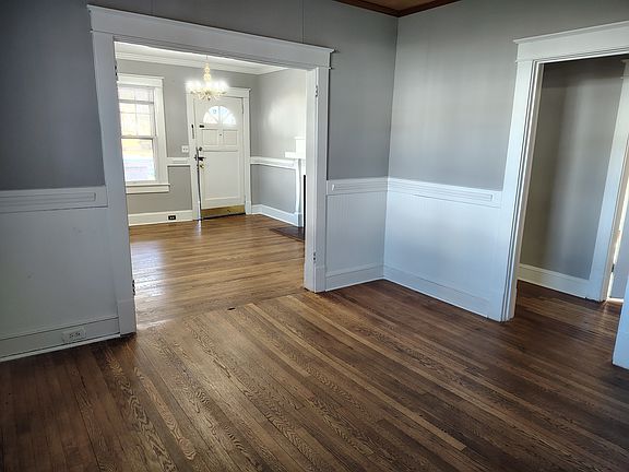 3rd image of 641 N Horner Blvd