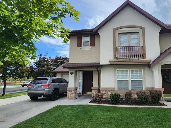 1105 W 1390 S