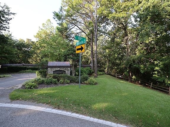 2nd image of E 111th St S